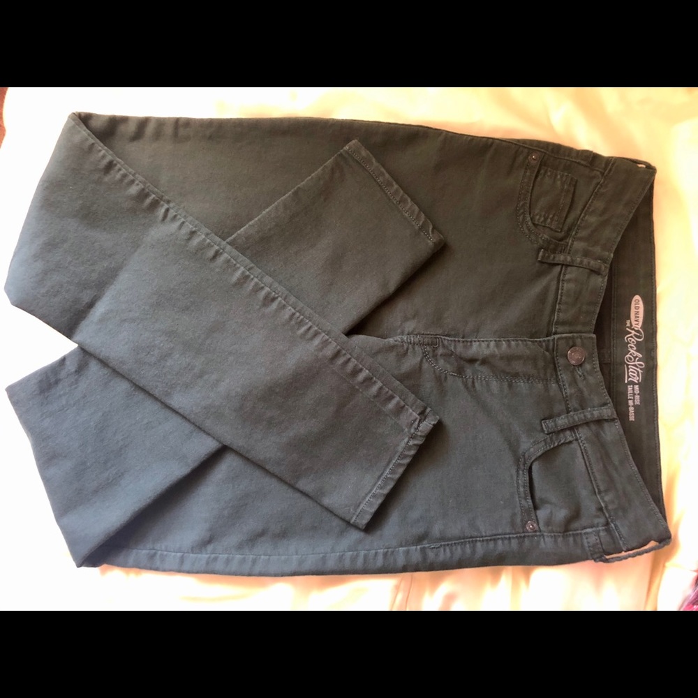 Old Navy Rockstar jeans, never worn